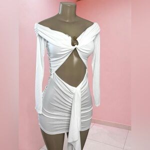 🔥 White Off-Shoulder Cut-Out Mini Dress  Size M